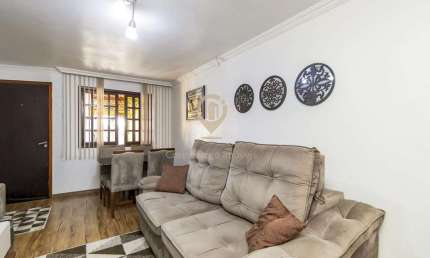Casa para Venda em Curitiba, Xaxim, 2 dormitórios, 1 suíte, 2 banheiros, 2 vagas
