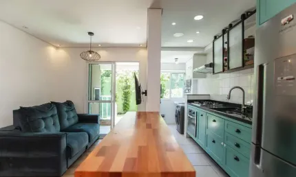Apartamento para Venda em Curitiba, Orleans, 3 dormitórios, 1 suíte, 2 banheiros, 1 vaga