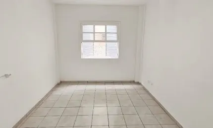 VENDA DE LINDA KITNET DE 30 m2 S/ LAUDÊMIO,  1 VAGA DE GARAGEM INSUFICIENTE PARA INVESTIMENTO AIRBNB NA PONTA DA PRAIA EM SANTOS - SP