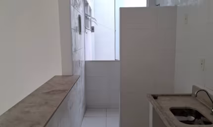 Apartamento com 2 quartos para alugar no Residencial Village Santana, Guaratinguetá 