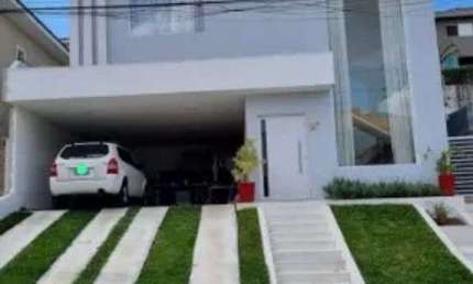 Casa Semi-Térrea para venda tem 275 metros com 4 quartos em Alphaville - Santana de Parnaíba - SP