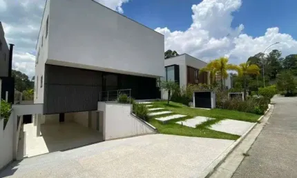 Linda casa nova e nunca habilitada no condomínio Solaia - Barueri - SP