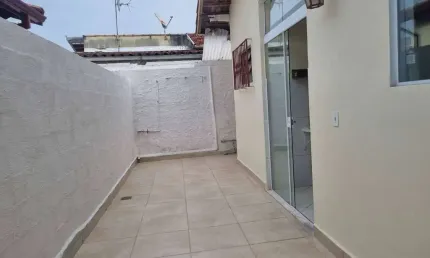 Casa com edícula para alugar ou vender em tremembé– 3 dorms ,2 vagas e sala