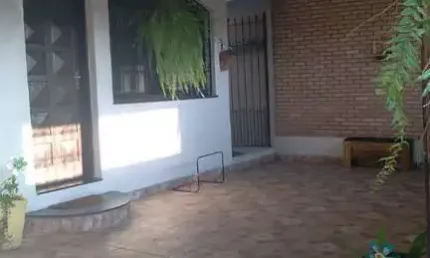 Casa ampla com 4 dormitórios à venda perto do centro de Tremembé -SP