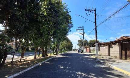 Casa com Edícula à Venda no Centro de Tremembé– SP 300m².