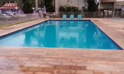 Apto 2 quartos com varanda linda vista sol da manha - itanhangá - rj