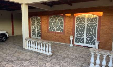 Imóvel Comercial e/ou Residencial em Avenida de grande visibilidade.