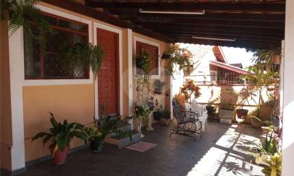 Casa com 4 quartos à venda em Parque Residencial Eloy Chaves - SP