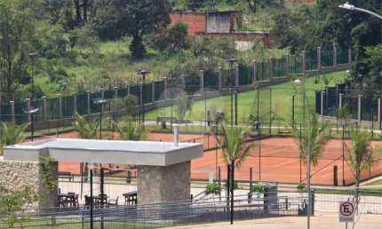 Terreno à venda na Avenida José Mezzalira, Ivoturucaia, Jundiaí