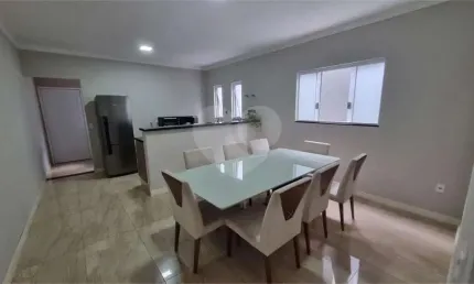 Casa com 3 quartos à venda em Jardim Novo Mundo - SP