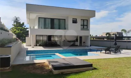 Condomínio com 4 quartos à venda em Residencial Posse Nova - SP