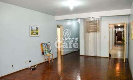Apartamento 4 Dormitórios no centro de Santa Maria-RS.