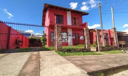Casa com 5 quartos à venda na Rua dos Ciprestes, 352, Pinheiro Machado, Santa Maria