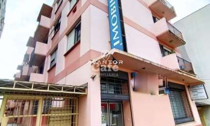 Apartamento, 2 Dormitórios, 2 Banheiros, Sacada, Área de serviço, Centro