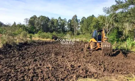 Terreno à venda na Rua Aroeira-Vermelha, 465, Diácono João Luiz Pozzobon, Santa Maria