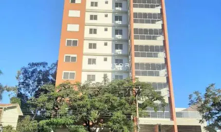 Apartamento de 2 dormitórios com suíte, sacada, elevador e garagem!