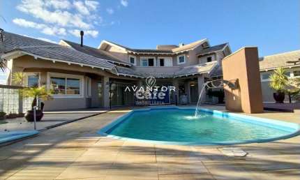 Casa, 4 Dormitórios, 4 Suítes, 7 Banheiros, 4 Vagas, Piscina, Lareira, Espaço Go