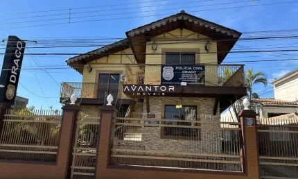 Casa a venda 376,78 m2transformada  em salas comerciais