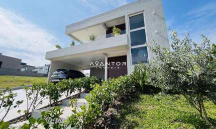 Casa, Alto Padrão, 3 Suítes, Semi-mobiliado, Tomazetti