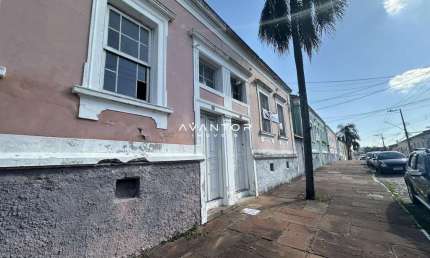 Casa com 3 quartos à venda na Rua André Marques, 1979, Centro, Santa Maria