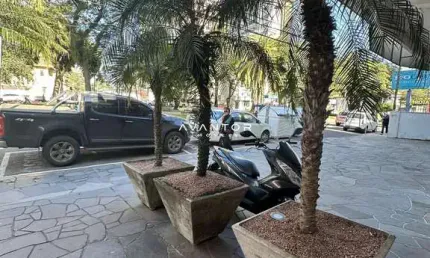 Amplo apartamento no centro de Santa Maria com 3 Dormitórios em frente ao Hospit
