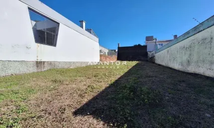 Terreno à venda na Rua Jerônimo Gomes, Menino Jesus, Santa Maria