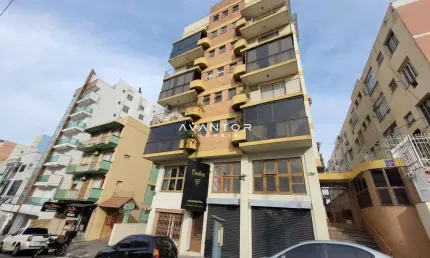 Apartamento 2 Dormitórios, Térreo, com Vaga de Garagem, Centro