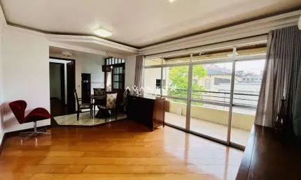 Apartamento, 2 Dormitórios, 1 Suíte, 2 Banheiros, 1 Vaga, Mobiliado, Centro