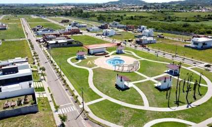 Terreno em condomínio fechado à venda na Estrada Silvio Schirmer, 2443, Camobi, Santa Maria