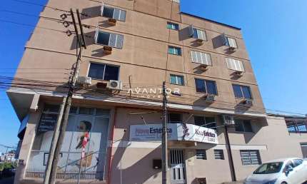 Apartamento Amplo De 2 Dormitórios, Suíte, Sala 2 Ambientes, 2 Banheiros, Cozinh