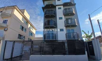 Apartamento Em Camobi De 2 Dormitórios, Suíte, Sala De Estar, Banheiro Social, C