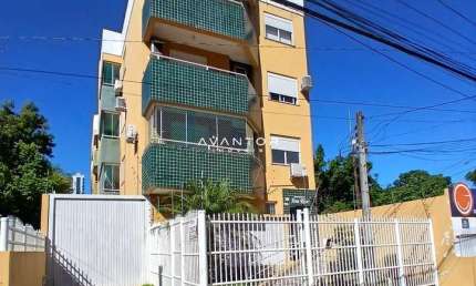 Apartamento Térreo De 2 Dormitórios, Suíte, Sala De Estar, Banheiro Social, Cozi
