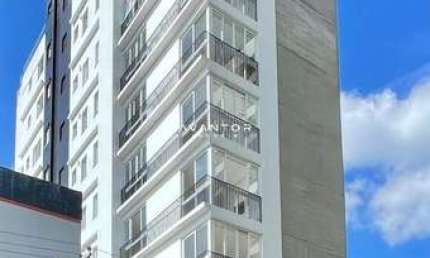Apartamento, 2 Dormitórios, 1 Suíte, 2 Banheiros, 2 Vagas, Centro