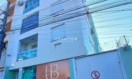 Apartamento Central De 1 Dormitório, Sala De Estar, Banheiro Social, Cozinha, Ch