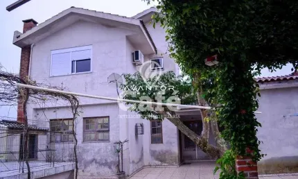 Sobrado 5 dormitórios à venda Pé de Plátano Santa Maria/RS
