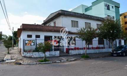 Venda do ponto comercial bem localizado no bairro Medianeira.