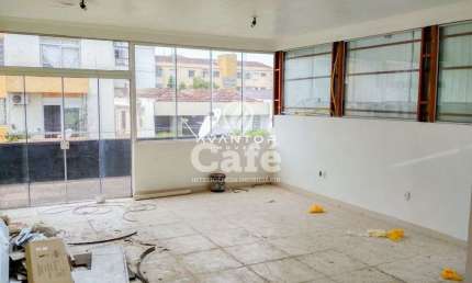 Sala comercial com excelente localização no Centro de Santa Maria-RS;