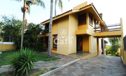 Casa para Venda ou Locação, Bairro Nossa Senhora de Lourdes, 5 dormit