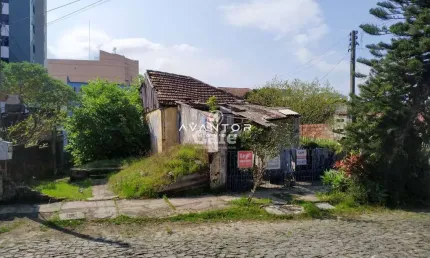 Excelente terreno plano com 420 m² privativos em região nobre e possibilidade de