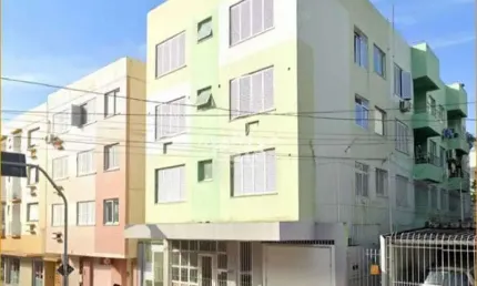 Sala comercial de privativos com garagem, localizada na Rua Vale Machado.