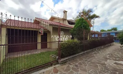 Casa, Ampla, 7 Dormitórios, Suíte, 5 Banheiros, 3 Box, Noal
