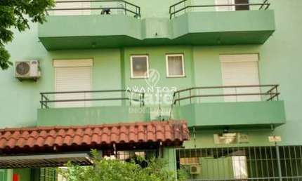 Excelente apto duplex, no centro, todo reformado, com 2 dormitórios, terraço e á