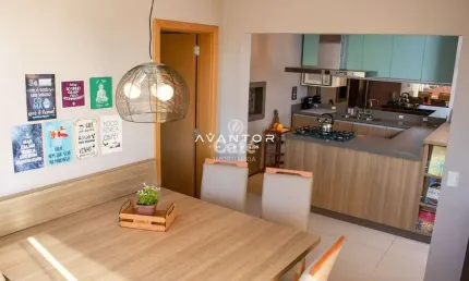 Linda cobertura duplex com 3 dormitórios e uma bela vista panorâmica do pôr do s