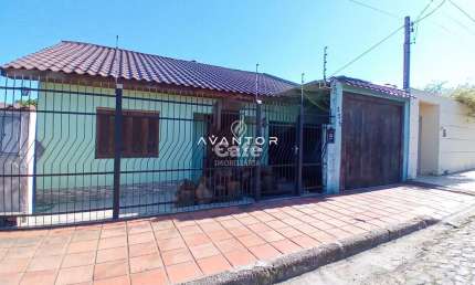 Excelente oportunidade, casa 3 dormitórios em bairro privilegiado!