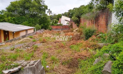 Terreno à venda na Rua das Limeiras, SN, Juscelino Kubitschek, Santa Maria