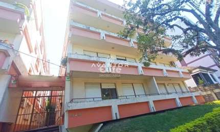 Apartamento amplo de 2 Dormitórios em ótima localização Central.