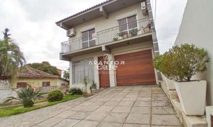 Casa com 3 quartos à venda na Rua Fernandes Vieira, 142, Carolina, Santa Maria