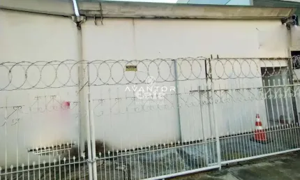 Barracão / Galpão / Depósito à venda na Rua Visconde de Pelotas, 2269, Nossa Senhora de Fátima, Santa Maria