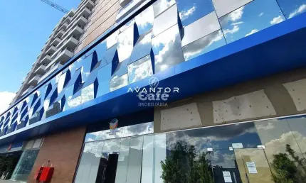 Sala Comercial Alto Padrão com Banheiro, Copa e Garagem No Residencial Espirito