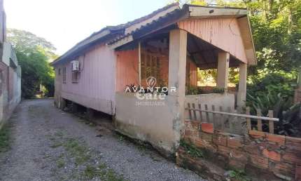 Terreno à venda na Rua Farrapos, 180, Nossa Senhora Medianeira, Santa Maria